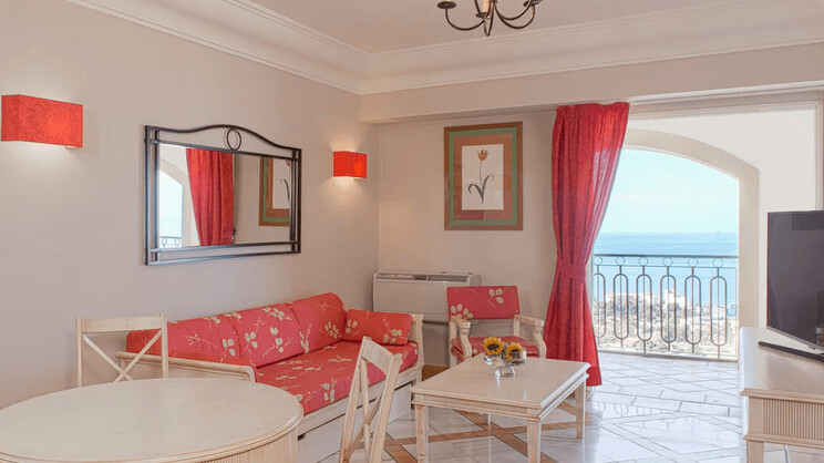 Las Águilas Tenerife, Affiliated by Meliá